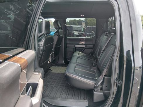Used 2017 Ford F150 Platinum w/ Equipment Group 701A Luxury AWD/4WD image 13