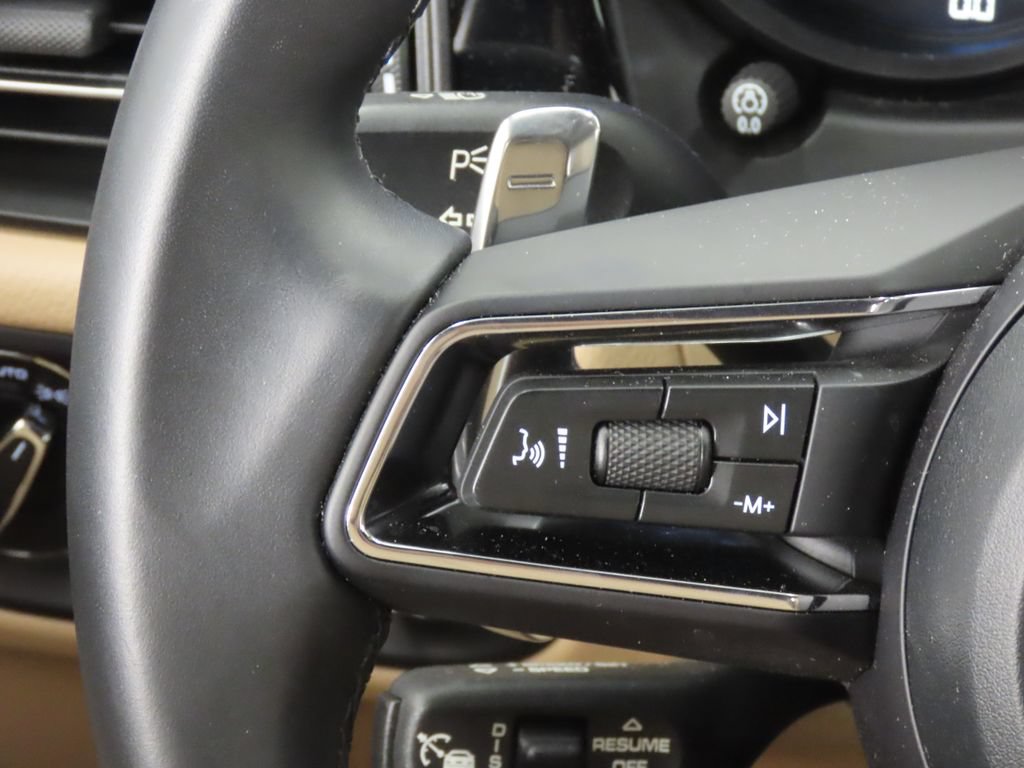 Certified 2026 Porsche Macan AWD/4WD image 20
