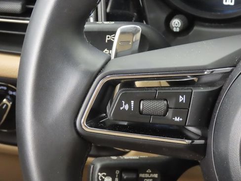 Certified 2026 Porsche Macan AWD/4WD image 20