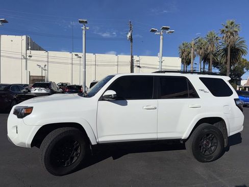 Used 2019 Toyota 4Runner TRD Off-Road Premium image 12