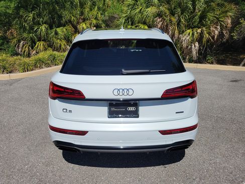 Certified 2023 Audi Q5 e Premium Plus AWD/4WD image 5