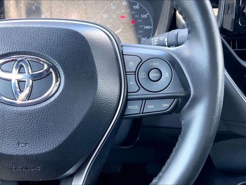 Used 2025 Toyota Corolla SE FWD image 24