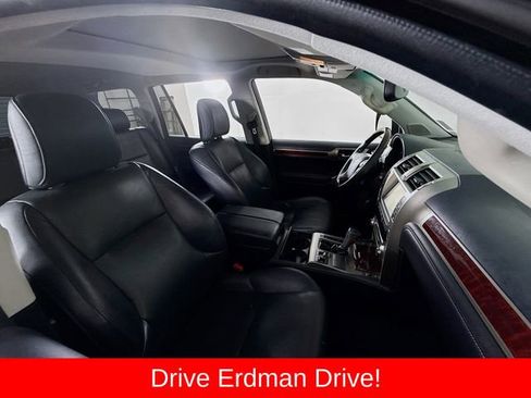Used 2017 Lexus GX 460 Premium AWD/4WD image 24