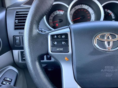 Used 2013 Toyota Tacoma 4x4 Double Cab w/ TRD Sport Pkg image 23