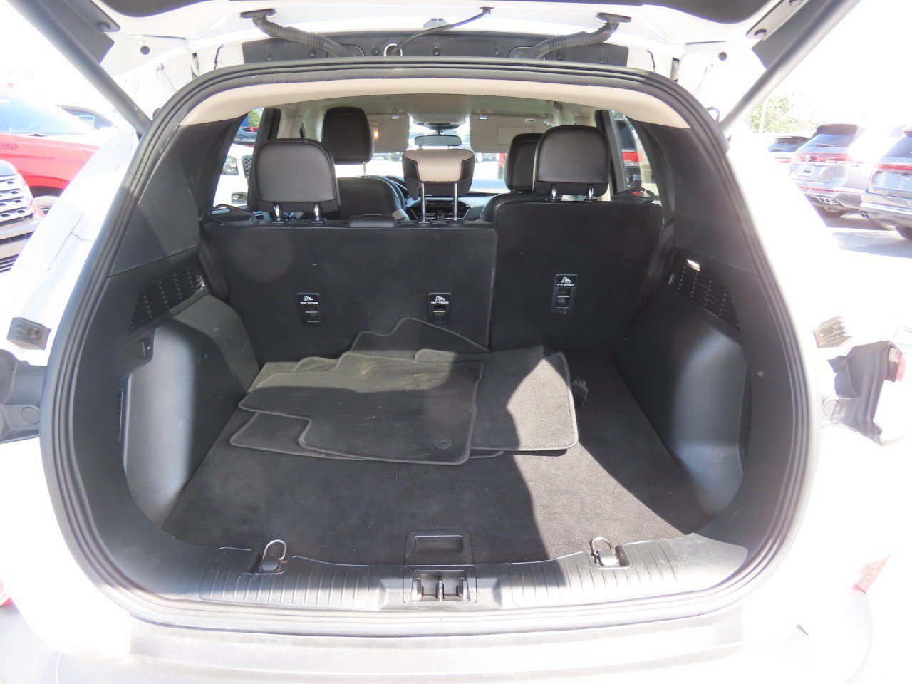 Used 2020 Ford Escape SEL FWD image 14