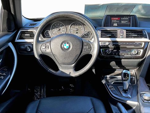 Used 2018 BMW 320i Sedan image 5
