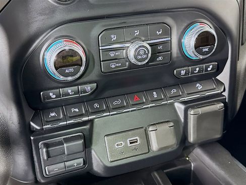 Used 2019 GMC Sierra 1500 AT4 w/ Off Road Performance Package image 23