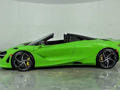 Used 2024 McLaren 750S Spider RWD image 8