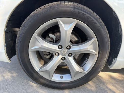 Used 2013 Toyota Venza XLE w/ XLE Premium Pkg AWD/4WD image 4