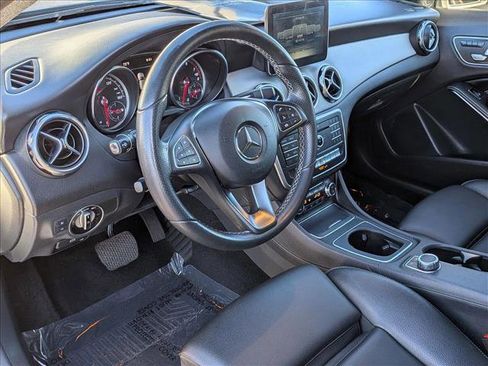 Used 2018 Mercedes-Benz GLA 250 4MATIC image 10