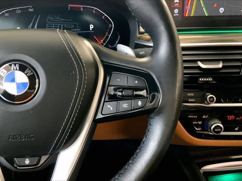 Certified 2023 BMW 530i xDrive w/ Premium Package image 24