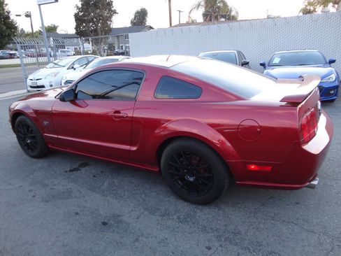 Used 2006 Ford Mustang GT Premium image 2
