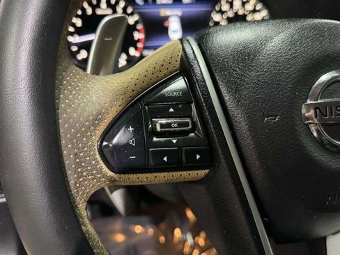 Used 2016 Nissan Maxima SR FWD image 28