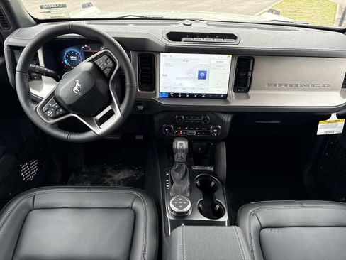 New 2026 Ford Bronco Outer Banks w/ Sasquatch Package image 16