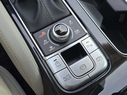 Used 2023 Kia Telluride SX Prestige AWD/4WD image 24