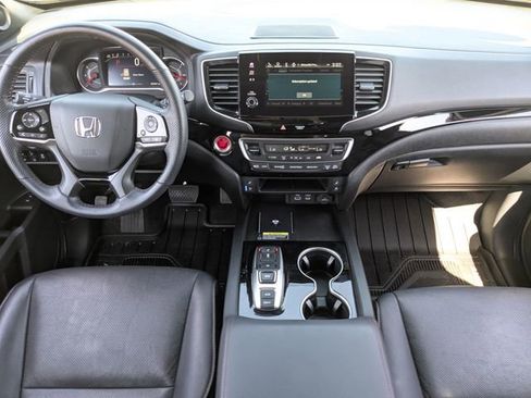 Used 2024 Honda Passport Black Edition image 14