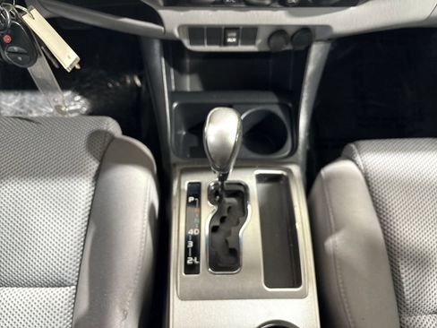 Used 2013 Toyota Tacoma PreRunner image 19