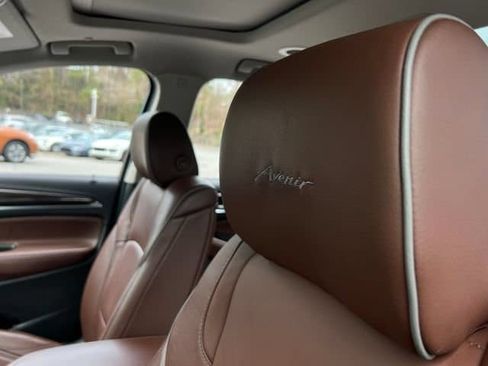 Used 2021 Buick Enclave Avenir w/ Avenir Technology Package AWD/4WD image 17