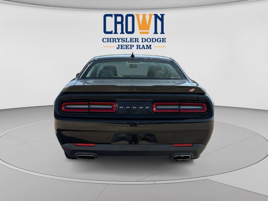 Used 2019 Dodge Challenger SXT w/ Plus Package AWD/4WD image 4