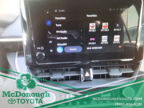Used 2024 Toyota Corolla LE FWD image 15