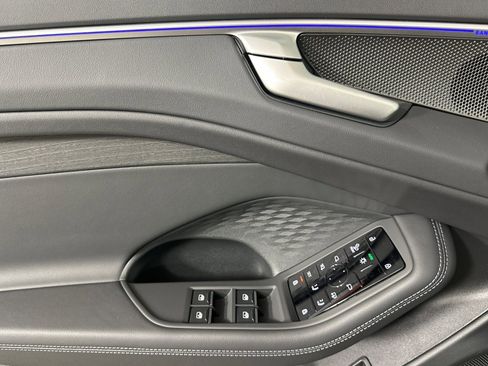 New 2026 Audi A6 Premium Plus AWD/4WD image 10