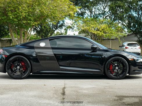 Used 2011 Audi R8 V10 AWD/4WD image 9