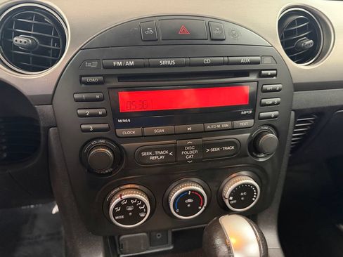 Used 2009 MAZDA MX-5 Miata Touring RWD image 16