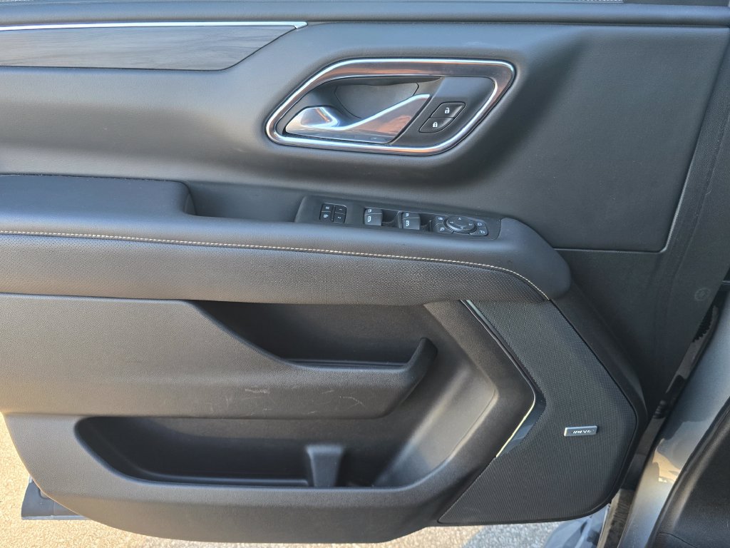 Certified 2021 GMC Yukon SLT w/ SLT Premium Package AWD/4WD image 22