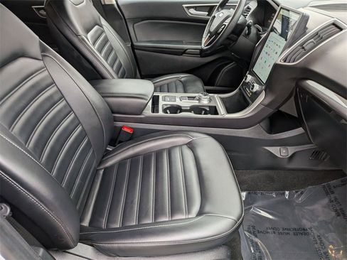 Used 2024 Ford Edge SEL image 29