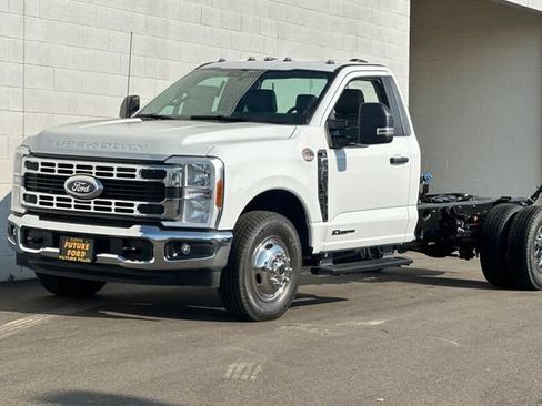 New 2026 Ford F350 XL w/ XL Chrome Package image 7