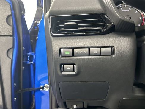 Used 2025 Nissan Sentra SV w/ All-Weather Package FWD image 23