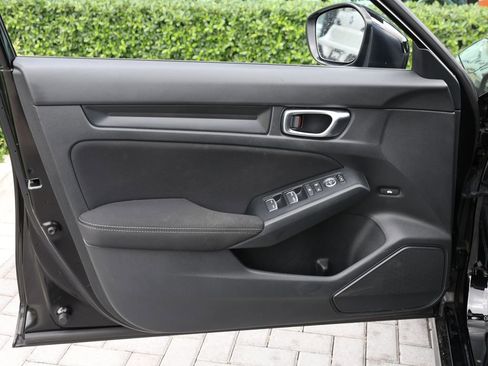 Used 2022 Honda Civic Sport image 10