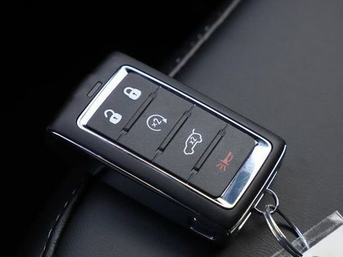 New 2025 Jeep Grand Cherokee Limited AWD/4WD image 32