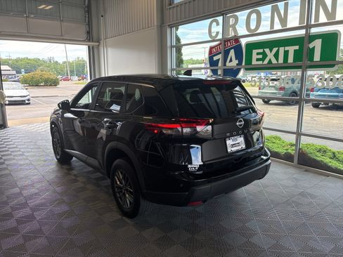 Used 2024 Nissan Rogue S AWD/4WD image 4