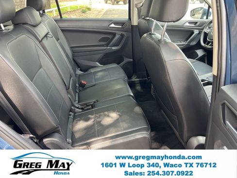 Used 2020 Volkswagen Tiguan SE FWD image 14