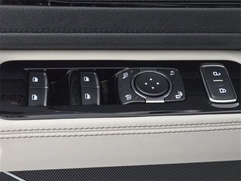 New 2026 Lincoln Aviator 2WD image 25