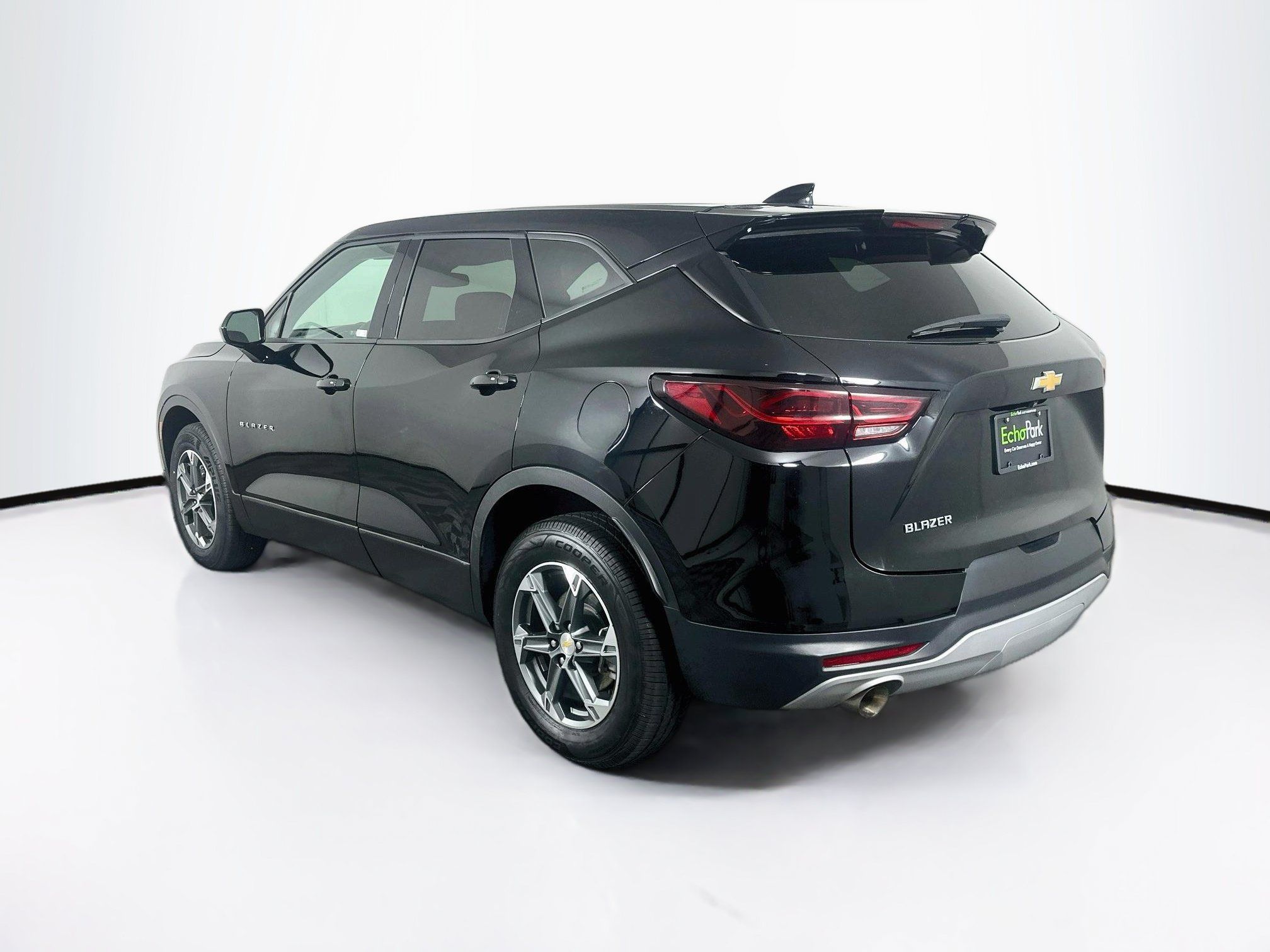 Used 2025 Chevrolet Blazer LT FWD image 5
