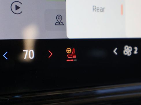 Certified 2025 Ford Expedition Platinum image 39