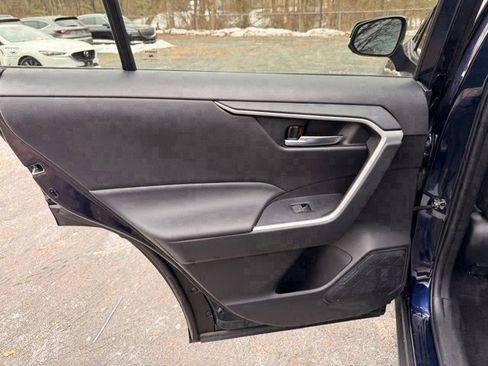 Used 2022 Toyota RAV4 XLE w/ Convenience Package image 15
