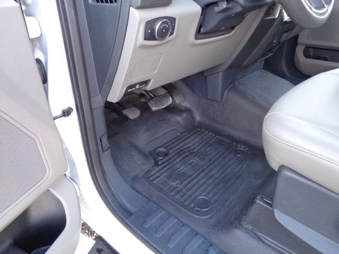 Used 2022 Ford F250 XL w/ Power Equipment Group image 54