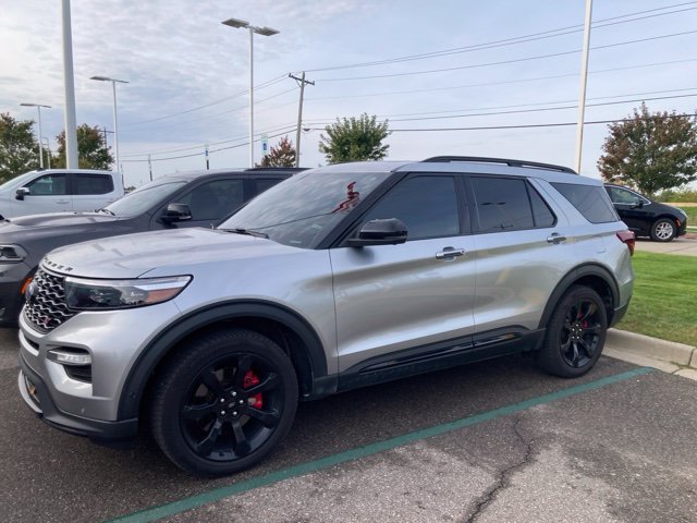 Used 2021 Ford Explorer ST w/ Equipment Group 401A AWD/4WD image 2