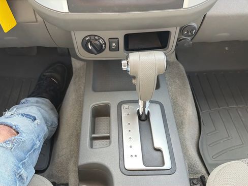 Used 2018 Nissan Frontier SV image 22