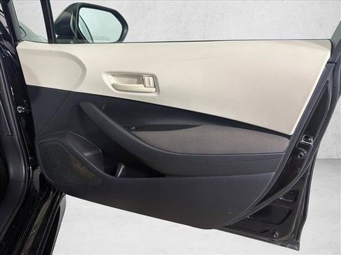 Used 2023 Toyota Corolla LE FWD image 14