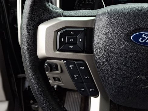 Used 2019 Ford F150 Lariat image 22