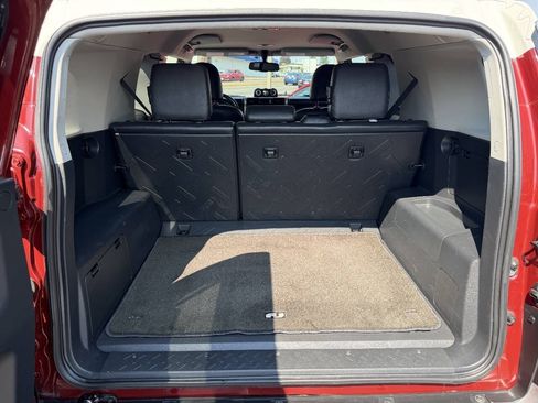 Used 2011 Toyota FJ Cruiser 4WD w/ Convenience Pkg image 8