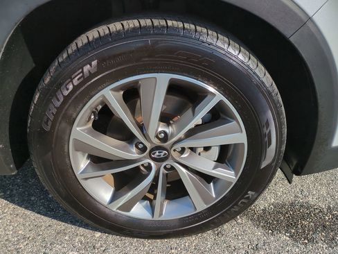 Used 2020 Hyundai Santa Fe Limited w/ Cargo Package image 11