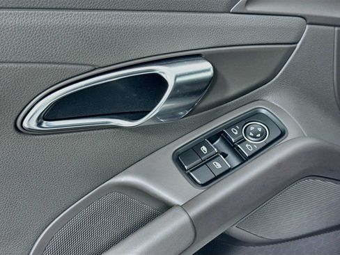 Certified 2024 Porsche 718 Cayman RWD image 11
