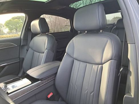 Used 2025 Audi A8 L 3.0T w/ Executive Package image 20