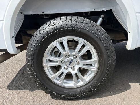 Used 2017 Ford F150 Lariat AWD/4WD image 10