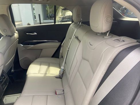 Used 2020 Cadillac XT4 Luxury image 9